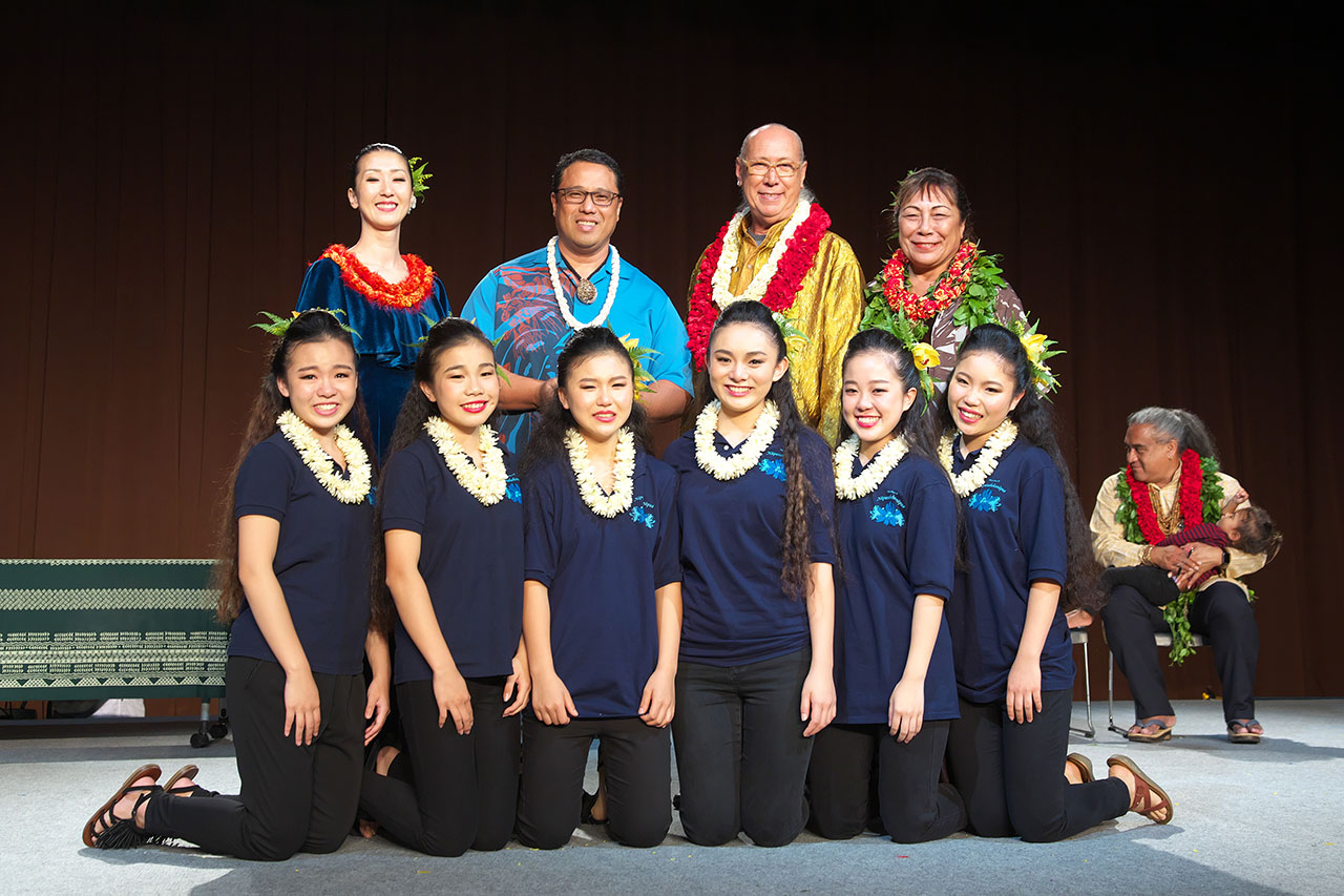 2017年イオラニ・ルアヒネ・フラ・フェスティバル総合1位